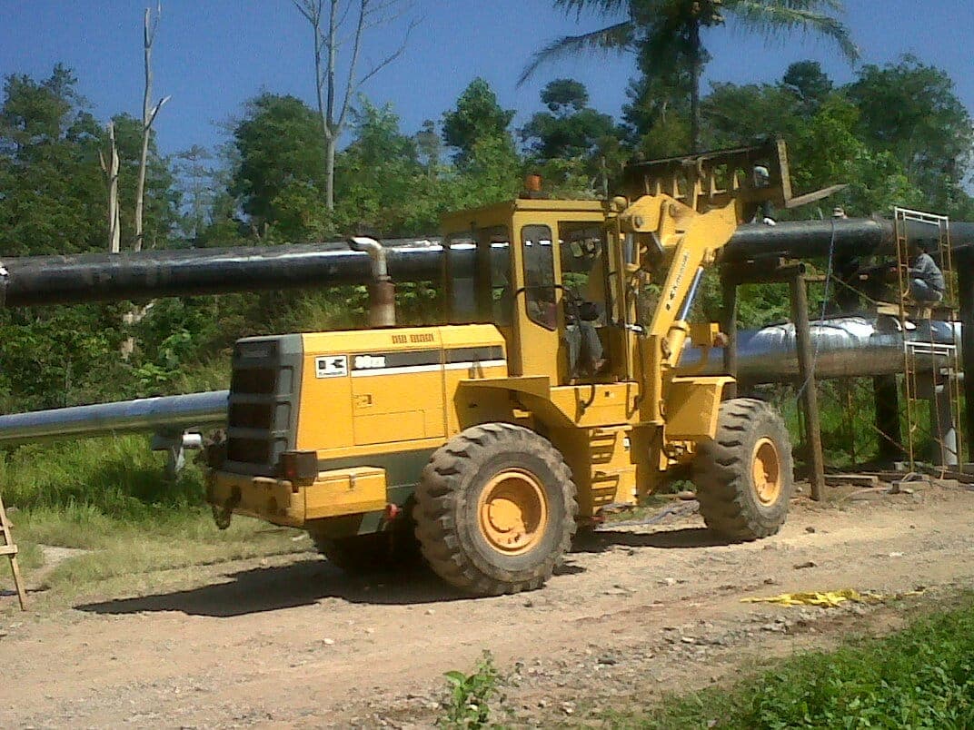 Alat Berat di Lokasi Proyek